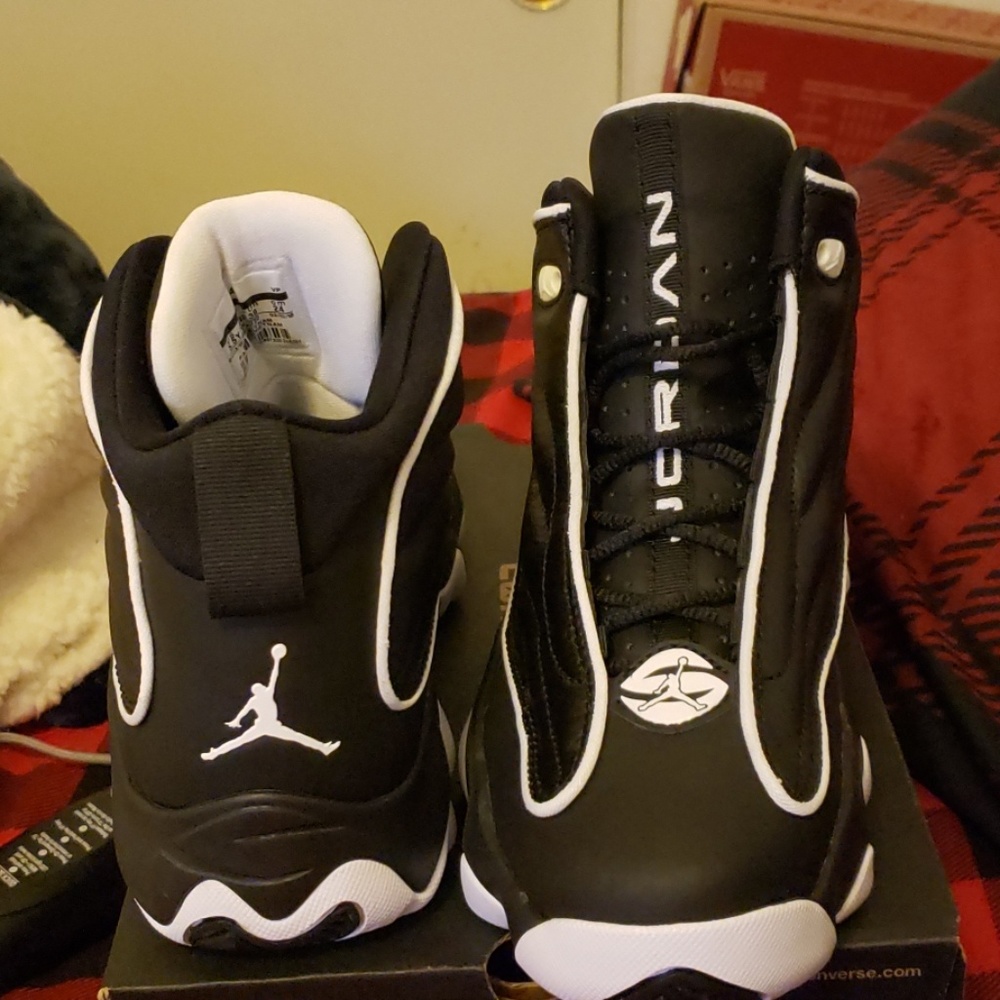 Bous jordan shoes